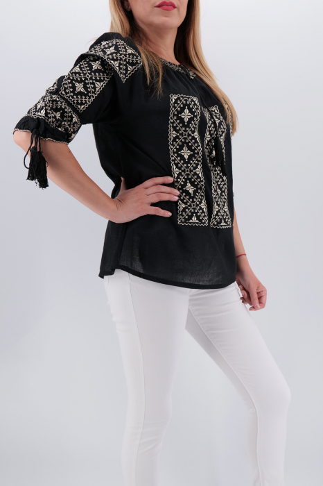 Ie Traditionala Iolanda [2]