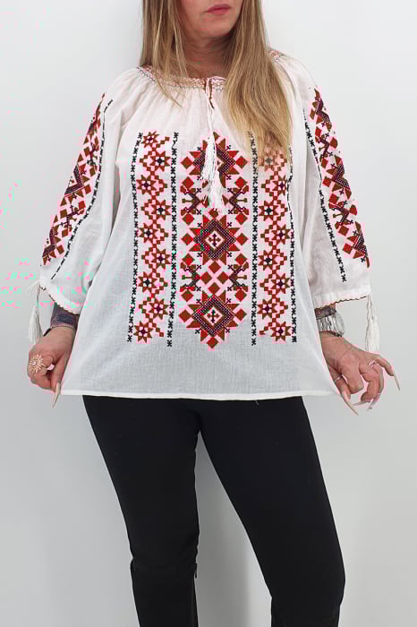 Ie Traditionala Serena [2]