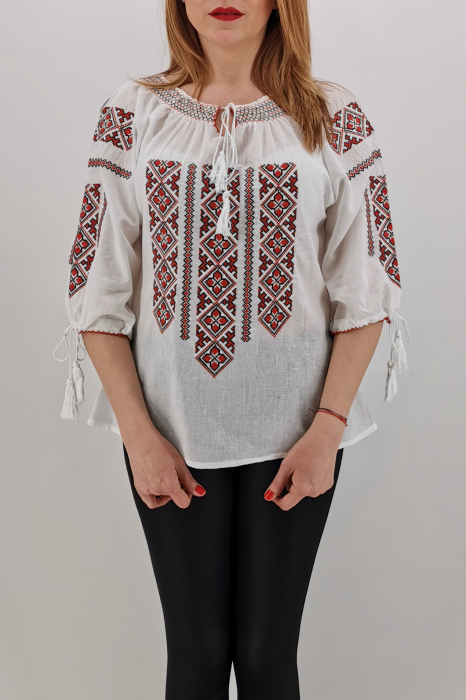 Ie Traditionala Tiana [4]