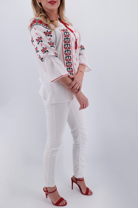 Ie Traditionala Tincuta 2 [4]