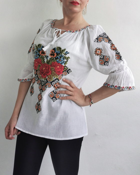 Ie Traditionala Trandafira 2 [3]