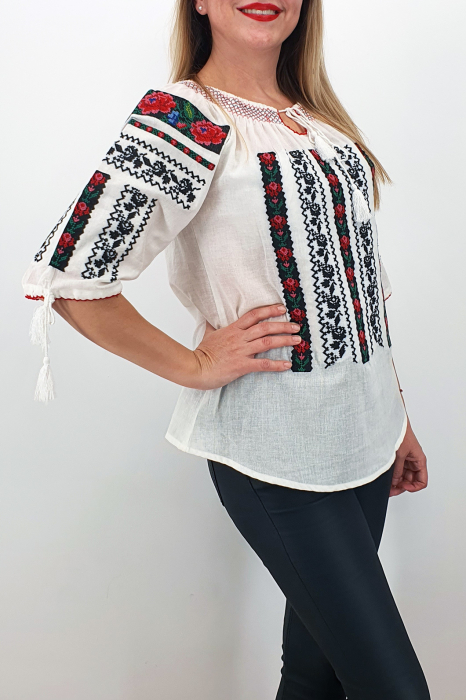 Ie Traditionala Valeria [3]