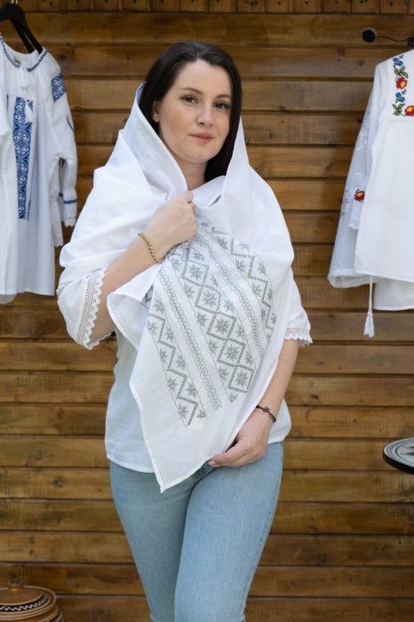 Marama Traditionala cu broderie Inflorata [2]