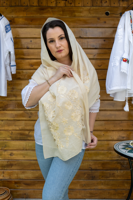 Marama Traditionala cu broderie Inflorata [2]