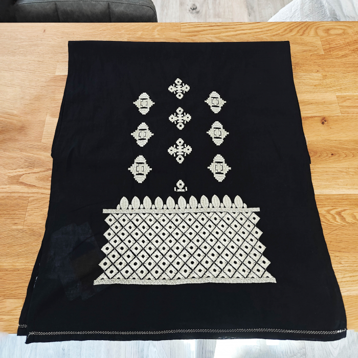 Marama Traditionala cu broderie Inflorata [3]