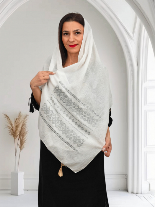 Marama Traditionala cu broderie Inflorata [2]