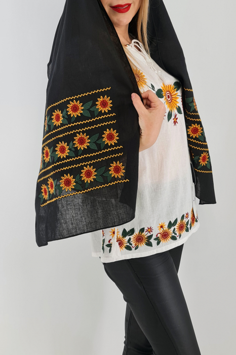 Marama Traditionala cu broderie floarea soarelui [5]