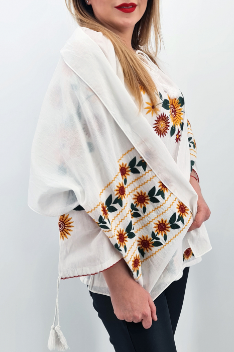 Marama Traditionala cu broderie floarea soarelui [4]