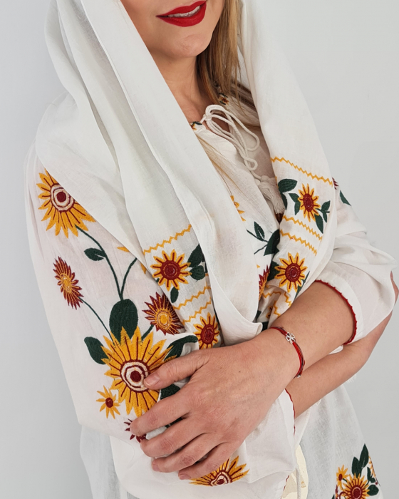 Marama Traditionala cu broderie floarea soarelui [2]