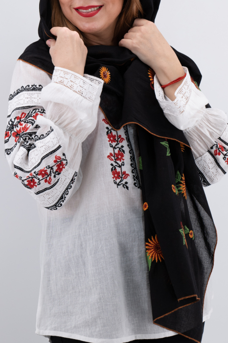 Marama Traditionala cu broderie floarea soarelui [3]