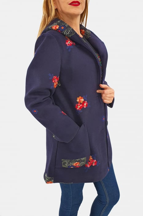 Palton brodat cu Gluga 3 [5]