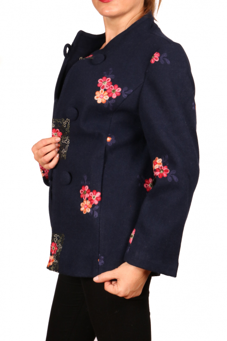 Palton brodat Viorica 3 [2]