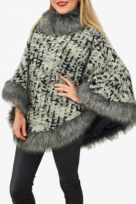 Poncho din lana cu blana 11 [3]