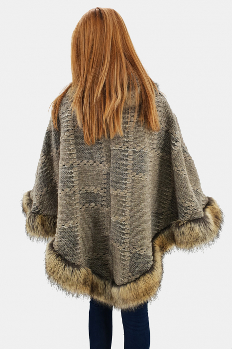 Poncho din lana cu blana 4 [3]