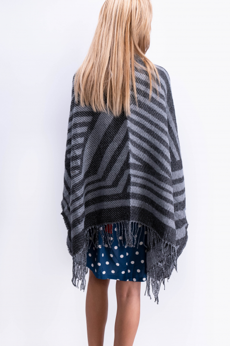Poncho Lana 12 [4]