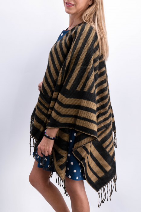 Poncho Lana 13 [2]
