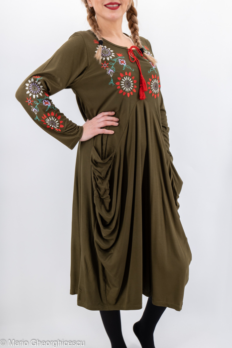 Rochie brodata Lizuca 2 [3]