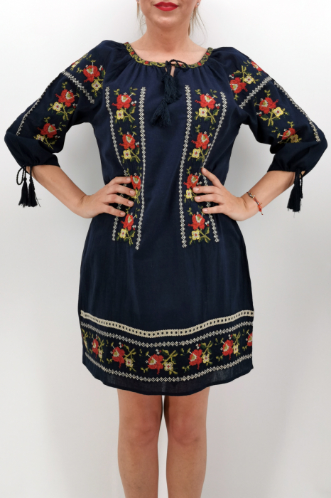 Rochie brodata Iana [2]