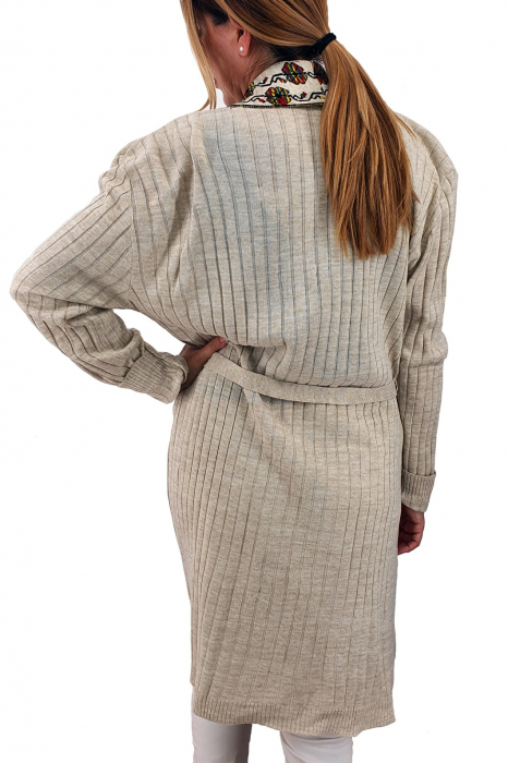 Cardigan brodat Amelia [3]