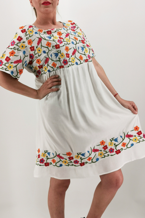 Rochie brodata Sandra 2 [4]