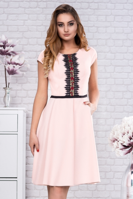 Rochie cu motive traditionale Larisa [4]