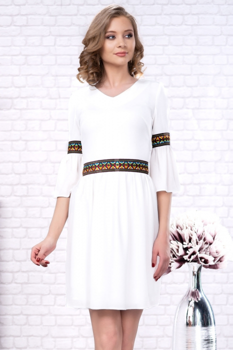 Rochie cu motive traditionale Dumbravita [2]