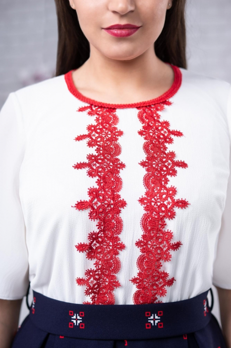 Rochie cu motive traditionale Tatiana [3]