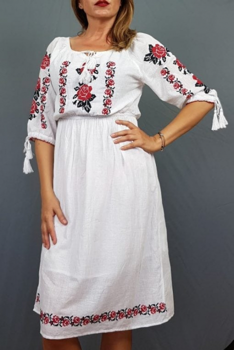 Rochie Traditionala Eva [2]
