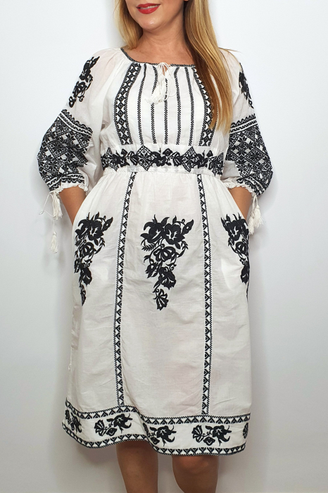 Rochie Traditionala Aiana 2 [2]