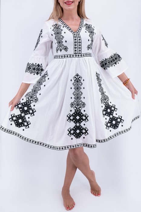 Rochie Traditionala Amanda 3 [2]