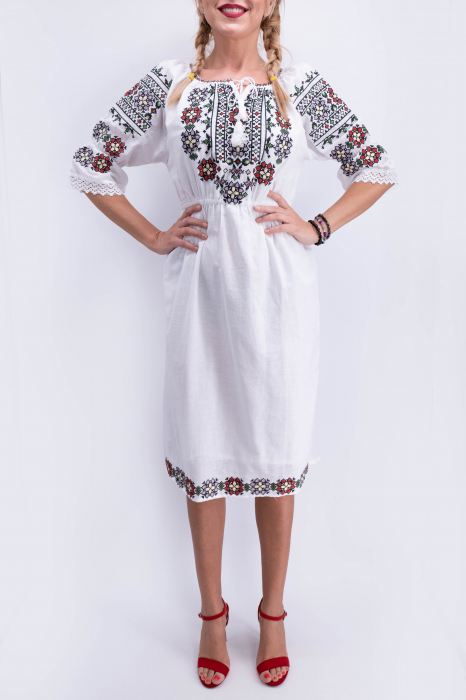 Rochie Traditionala Sabina [2]