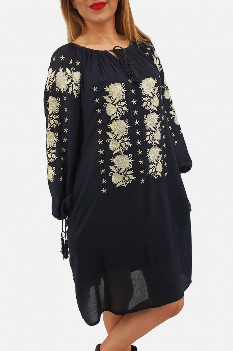 Rochie Traditionala Claudia [2]