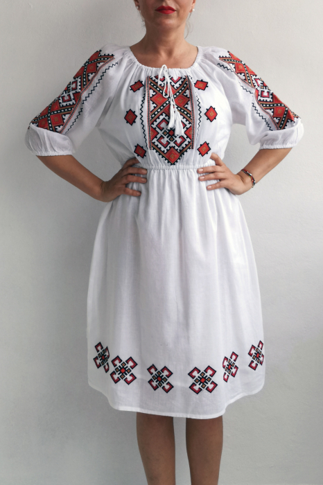 Rochie Traditionala Mirela [3]