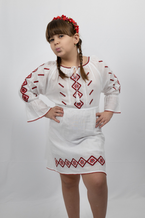 Rochie traditionala fetite Daiana [2]