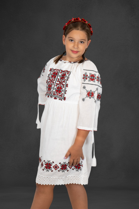 Rochie traditionala fetite Iustina [3]