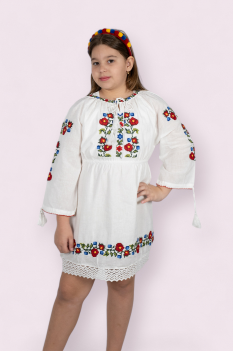 Rochie traditionala fetite Matilda [4]