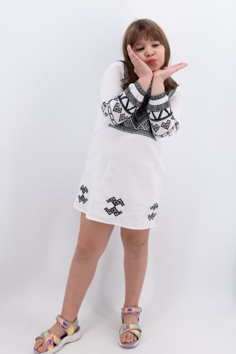 Rochie traditionala fetite Rosa 3 [5]