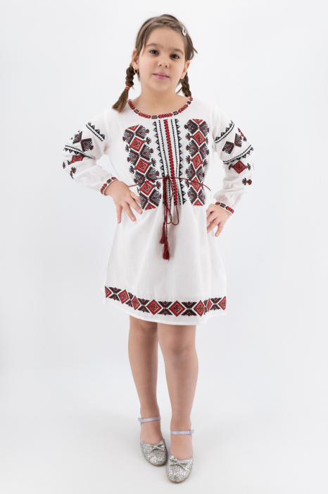 Rochie traditionala fetite Maria [2]
