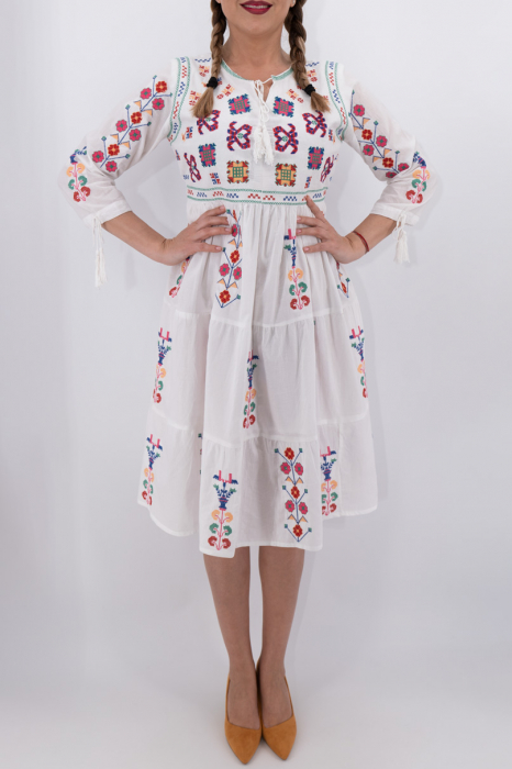 Rochie Traditionala Sonia [4]