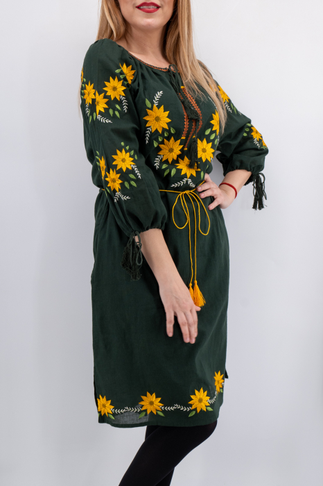 Rochie Traditionala Floarea Soarelui 12 [3]