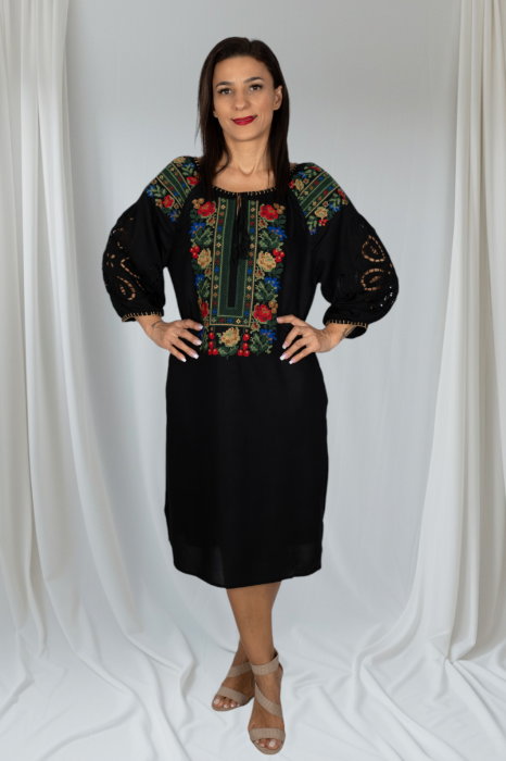 Rochie Traditionala Ianina 4 [3]