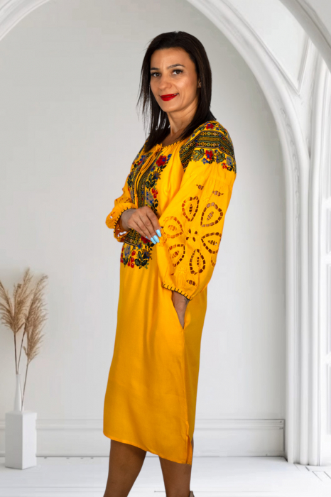 Rochie Traditionala Ianina 2 [3]