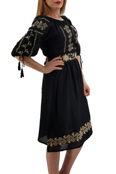 Rochie Traditionala Alida [4]