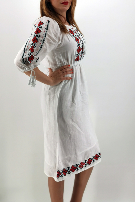 Rochie Traditionala Ivana [3]