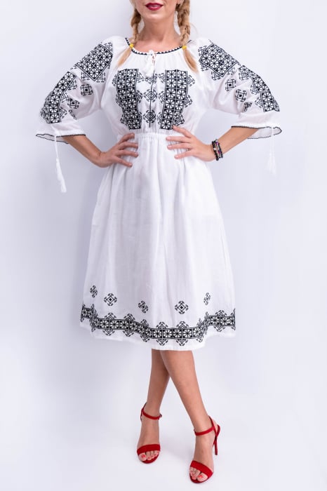 Rochie Traditionala Camila [2]
