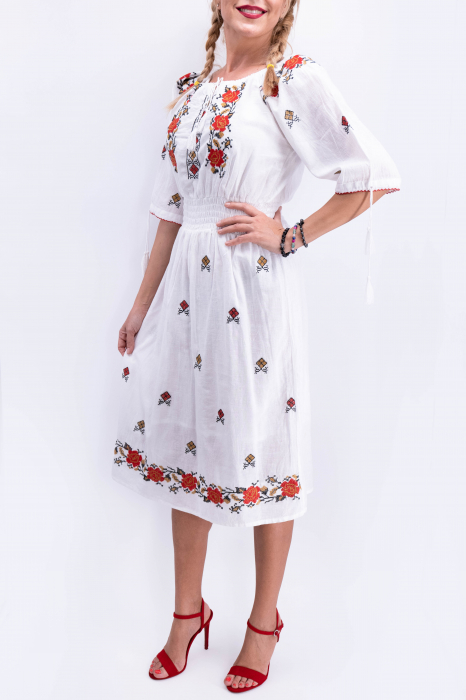 Rochie Traditionala Ninet [3]