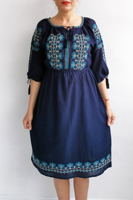 Rochie Traditionala Blanca [2]