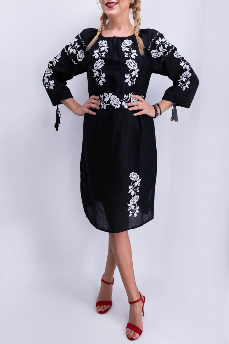 Rochie Traditionala Natasa [2]