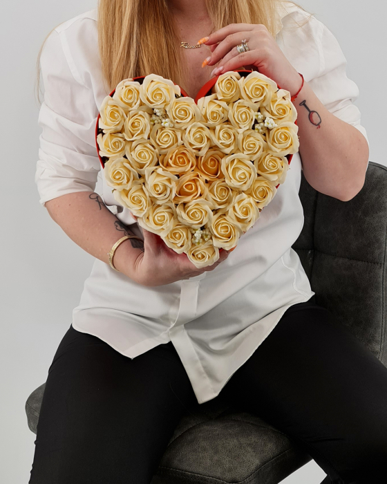 Set cadou - Trandafiri sapun - Inima flori crem! [2]