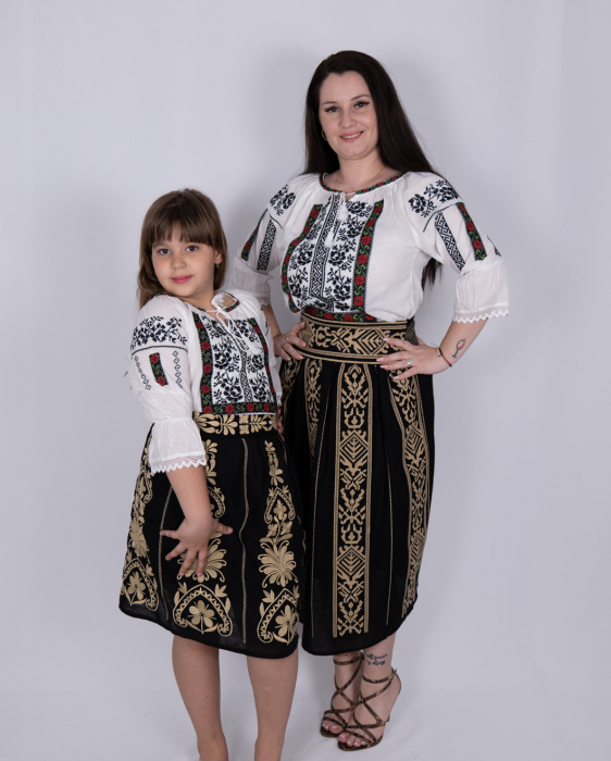 Set Traditional / IE Mama / IE fiica Livia [2]